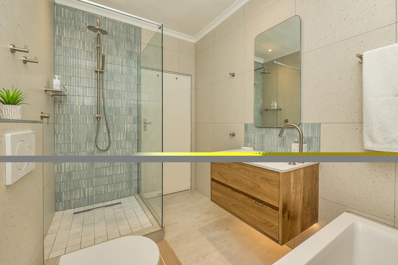 To Let 2 Bedroom Property for Rent in Camps Bay Western Cape